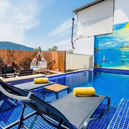 Villa Yagmur Damlasi Muhafazakar Denize Yakin Kalkan
