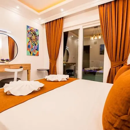 Yagmur Damlasi Muhafazakar Denize Yakin Villa *
